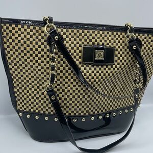 Anne Klein Vintage Wicker and Patent Leather Bag with Black and Tan Design